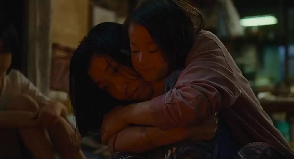 「万引き家族」の画像