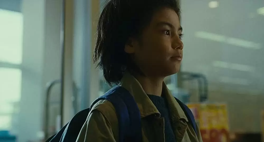 「万引き家族」の画像