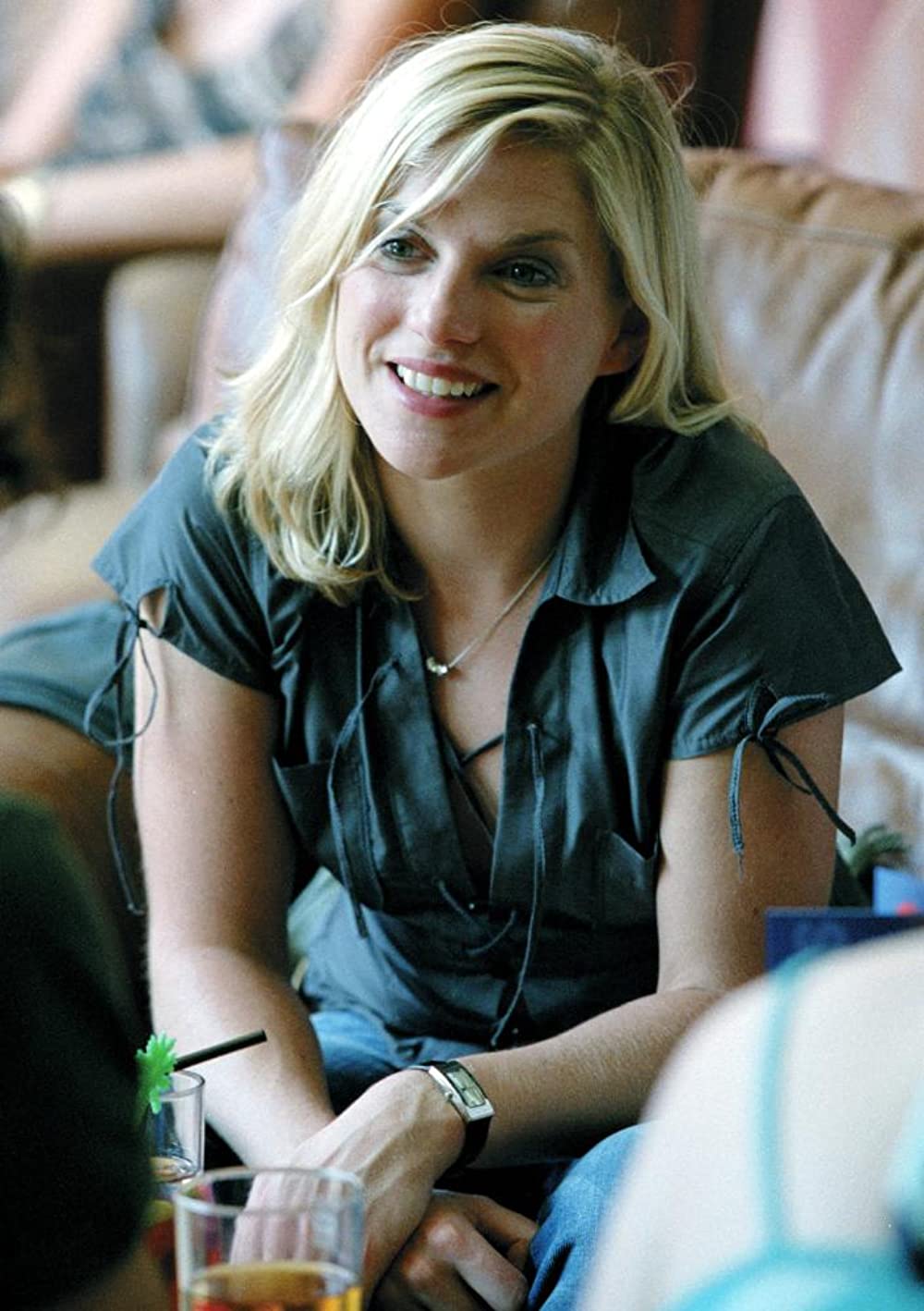 やさしくキスをしての画像