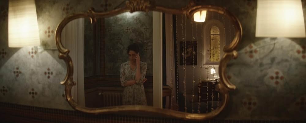 皮膚を売った男の画像