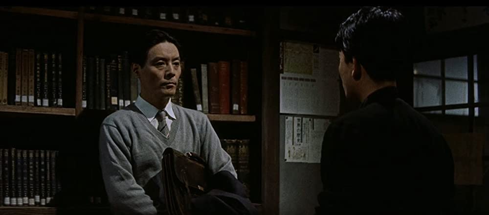 日本の夜と霧の画像