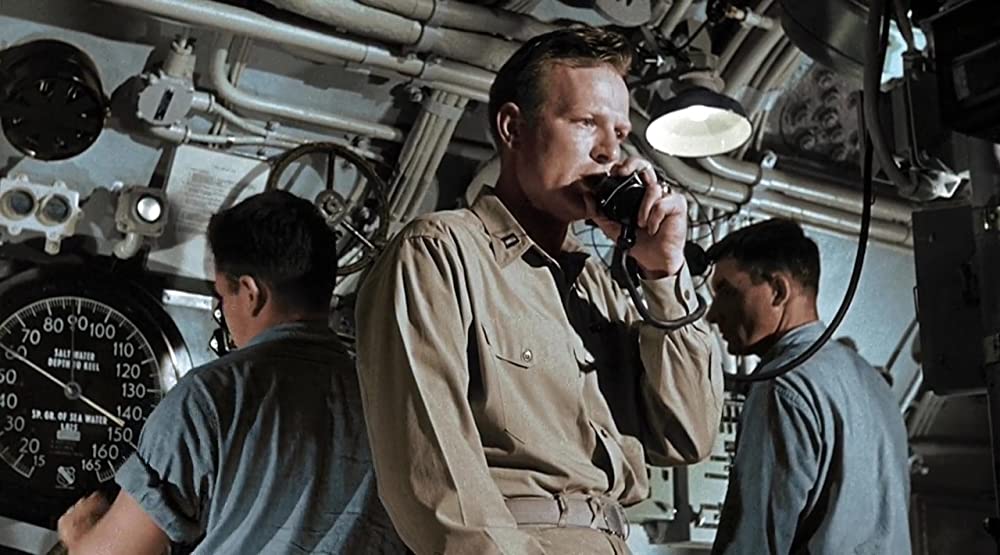 水爆と深海の怪物の画像