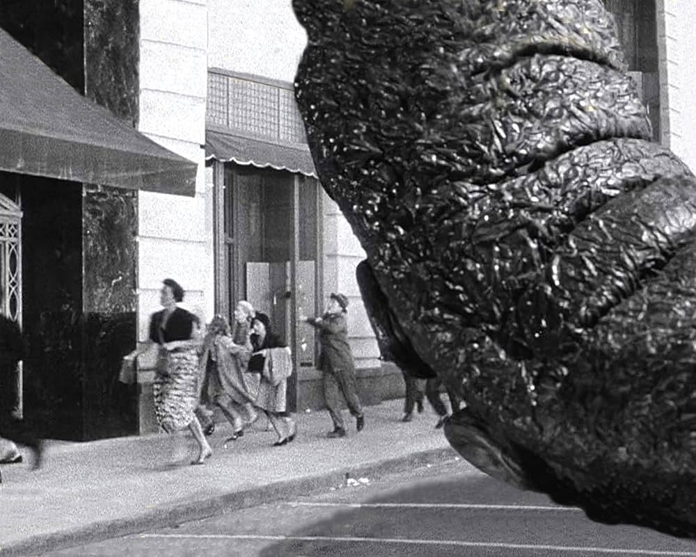 水爆と深海の怪物の画像