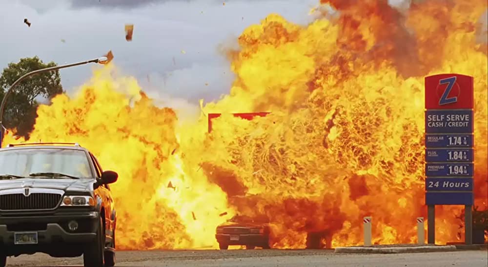 ネバー・サレンダー 肉弾凶器の画像