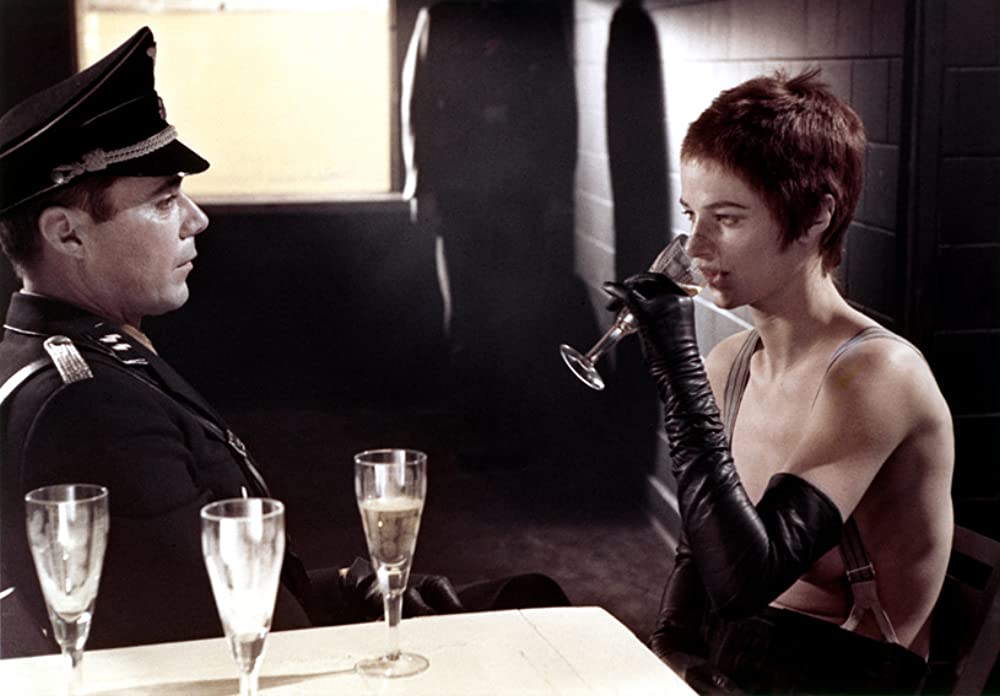 「愛の嵐」シャーロット・ランプリング & ダーク・ボガードの画像