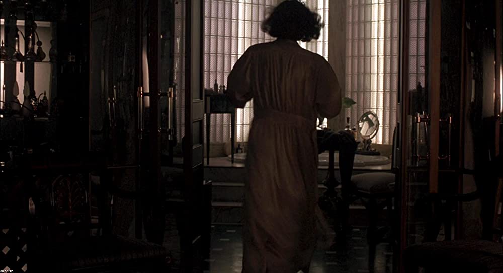 誰かに見られてるの画像