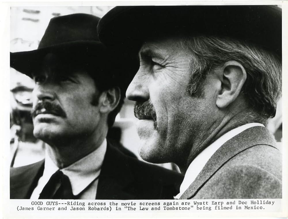 墓石と決闘の画像