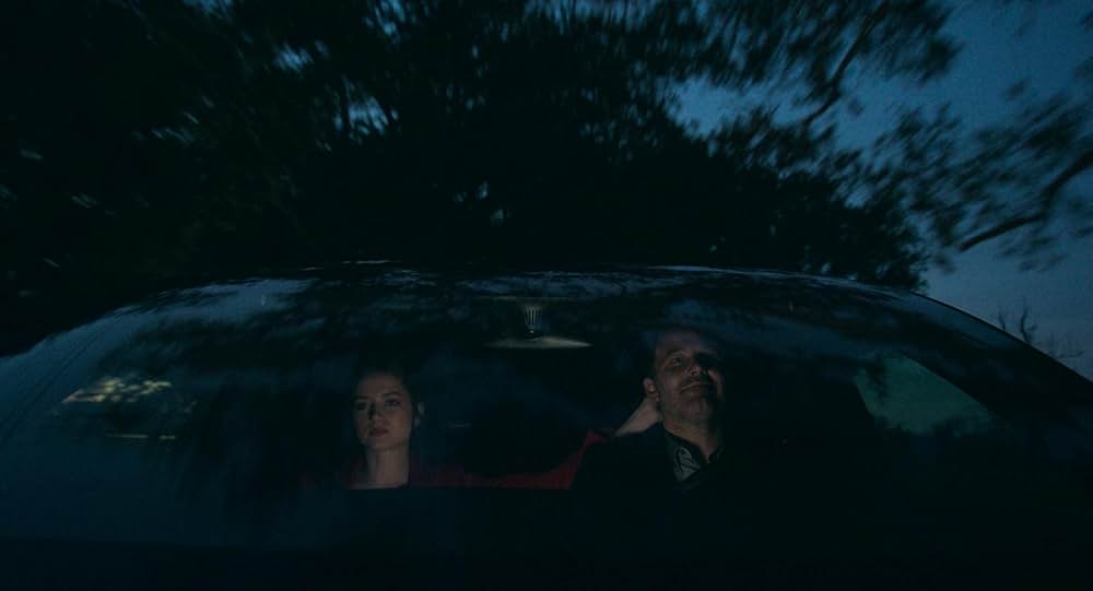 底知れぬ愛の闇の画像