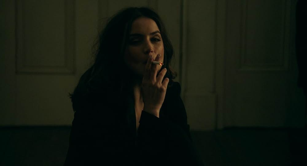 底知れぬ愛の闇の画像