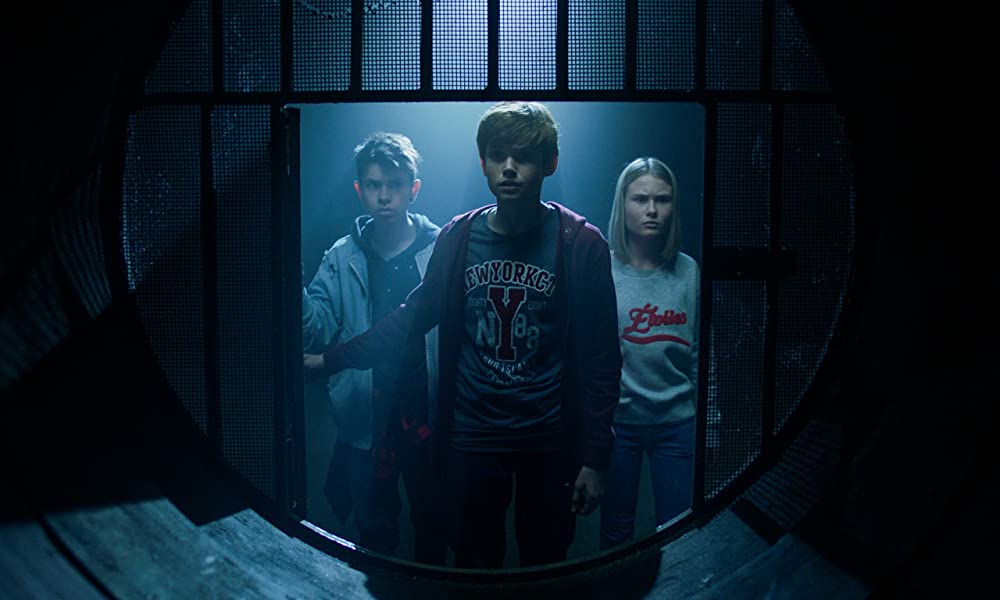 アナザー・ワールド 異次元の怪物の画像