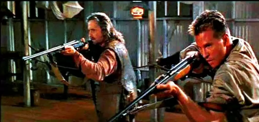 「ゴースト&ダークネス」マイケル・ダグラス & バル・キルマーの画像