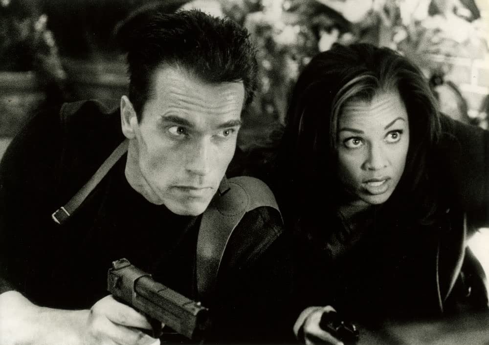 「イレイザー」アーノルド・シュワルツェネッガー & バネッサ・ウィリアムズの画像