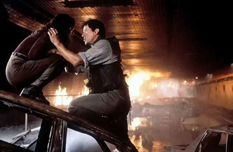 「デイライト」シルベスター・スタローン & エイミー・ブレネマンの画像