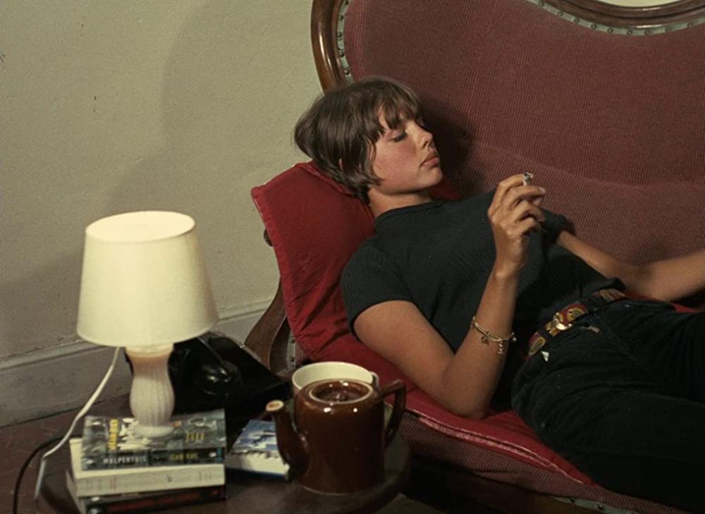 コレクションする女の画像