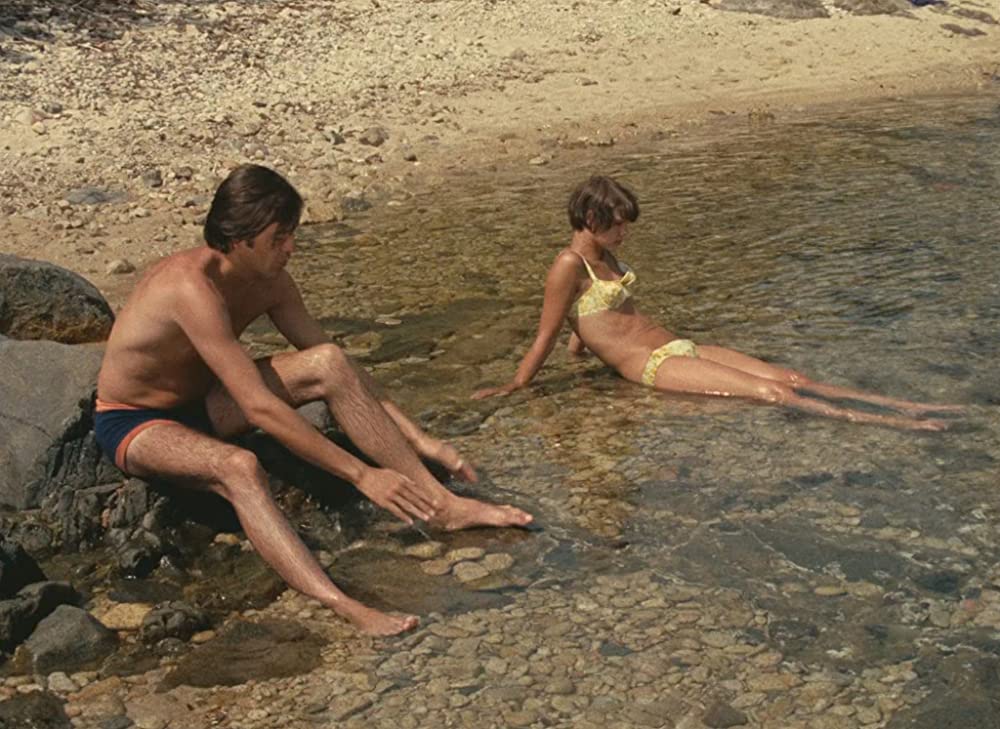 コレクションする女の画像