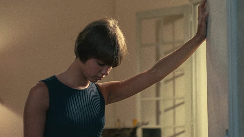 コレクションする女の画像