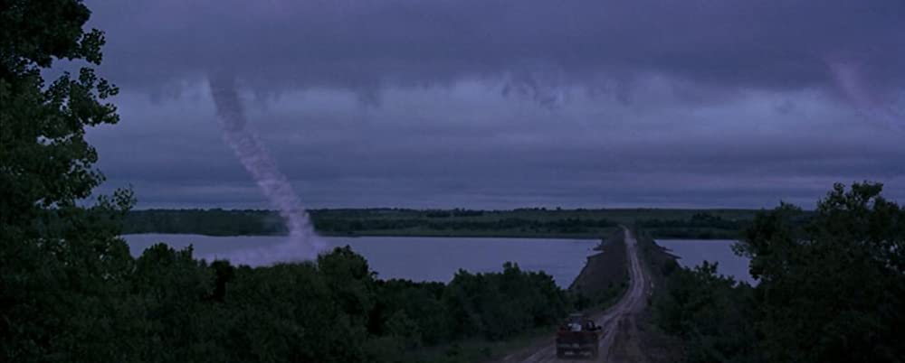 ツイスターの画像