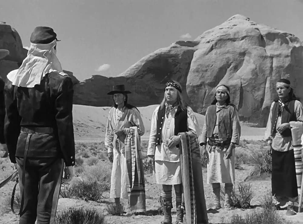 「アパッチ砦」ヘンリー・フォンダ & Miguel Inclánの画像