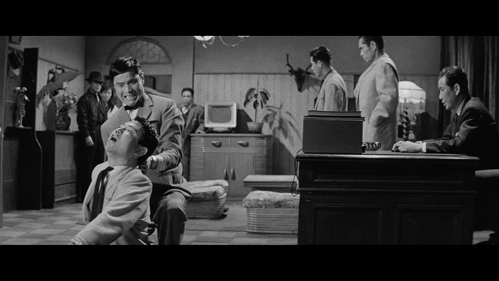 暗黒街の美女の画像