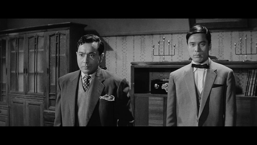 暗黒街の美女の画像