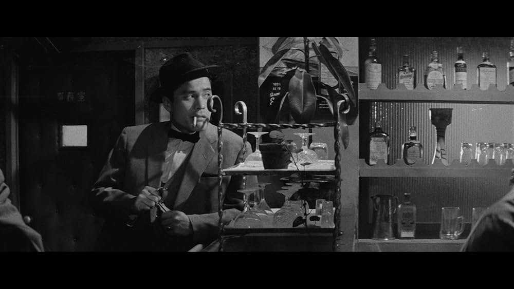 暗黒街の美女の画像