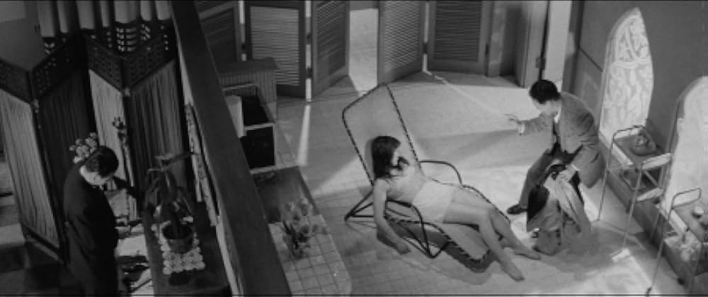 暗黒街の美女の写真