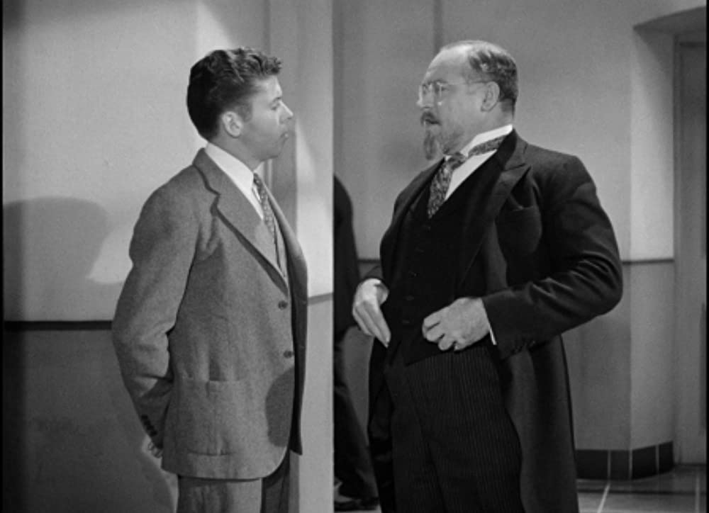 桃色の店／街角 桃色の店の画像