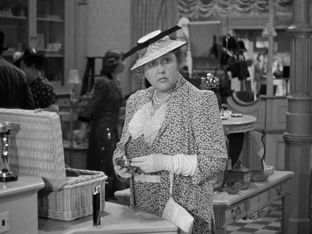 桃色の店／街角 桃色の店の画像