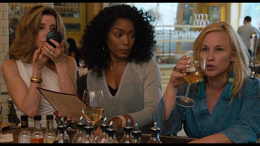 「アザーフッド 私の人生」パトリシア・アークエット & アンジェラ・バセット & フェリシティ・ハフマンの画像