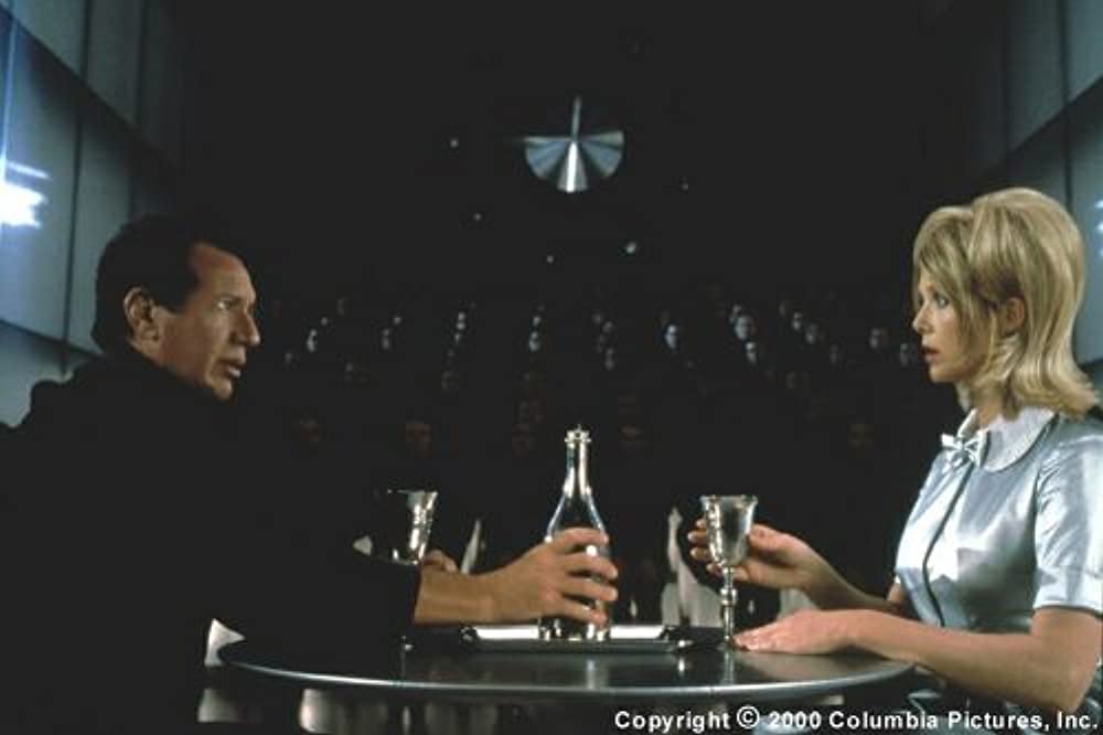 「2999年異性への旅」アネット・ベニング & ギャリー・シャンドリングの画像