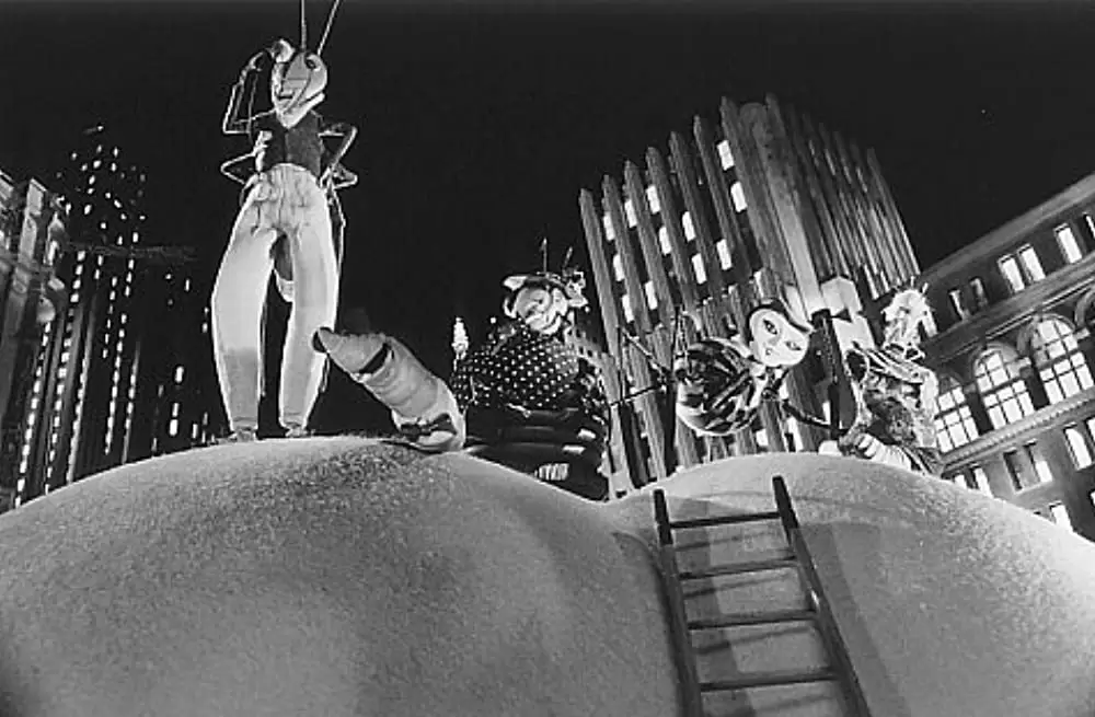 「ジャイアント・ピーチ」スーザン・サランドン & リチャード・ドレイファス & デビッド・シューリス & サイモン・キャロウ & ジェーン・リーブス & ミリアム・マーゴリーズの画像