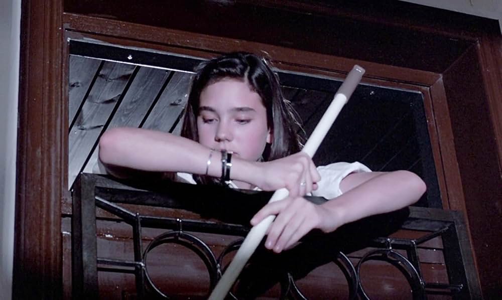 「フェノミナ」の画像