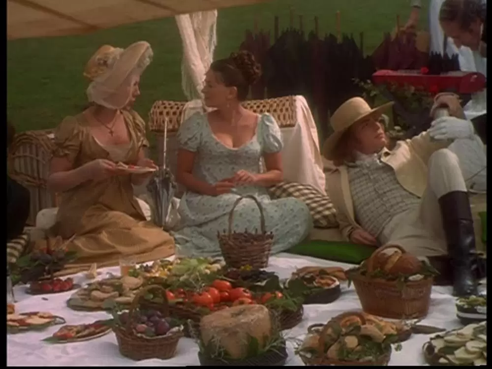 「Emma エマ」ユアン・マクレガー & ジュリエット・スティーブンソン & ポリー・ウォーカーの画像