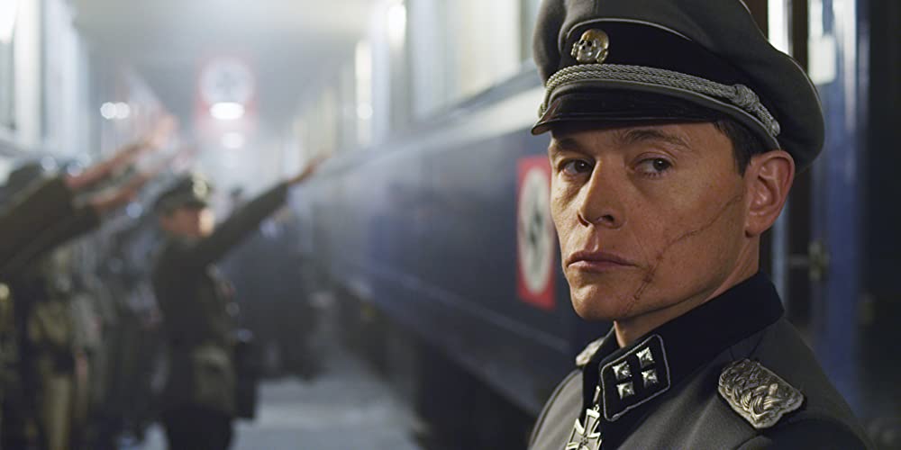 「ウォーキング・ウィズ・エネミー ／ ナチスになりすました男」バーン・ゴーマンの画像