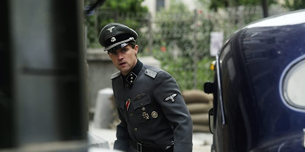 ウォーキング・ウィズ・エネミー ／ ナチスになりすました男の画像