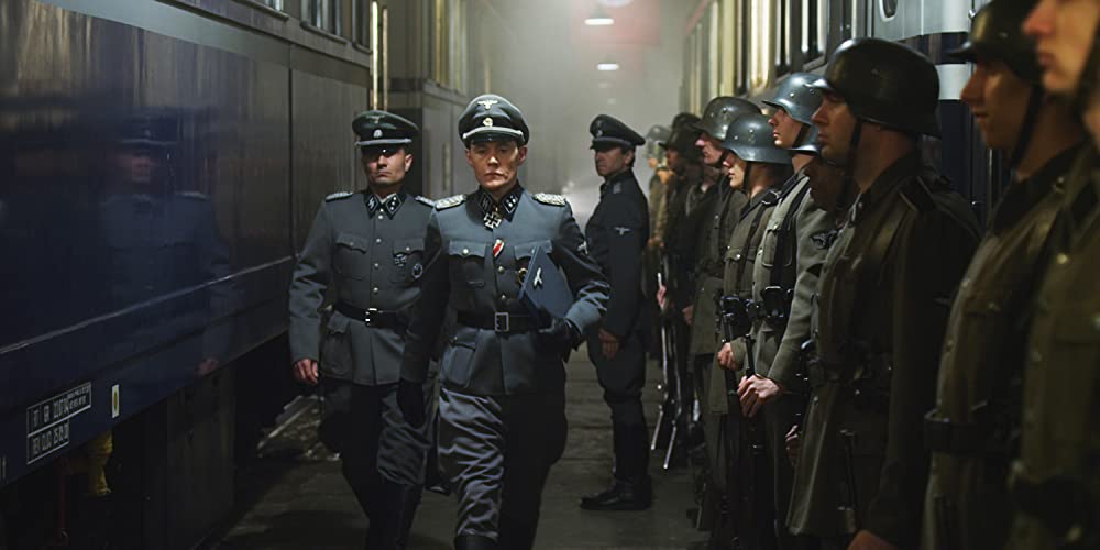 ウォーキング・ウィズ・エネミー ／ ナチスになりすました男の画像