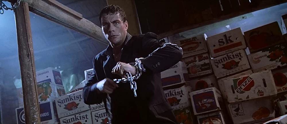 ノック・オフの画像