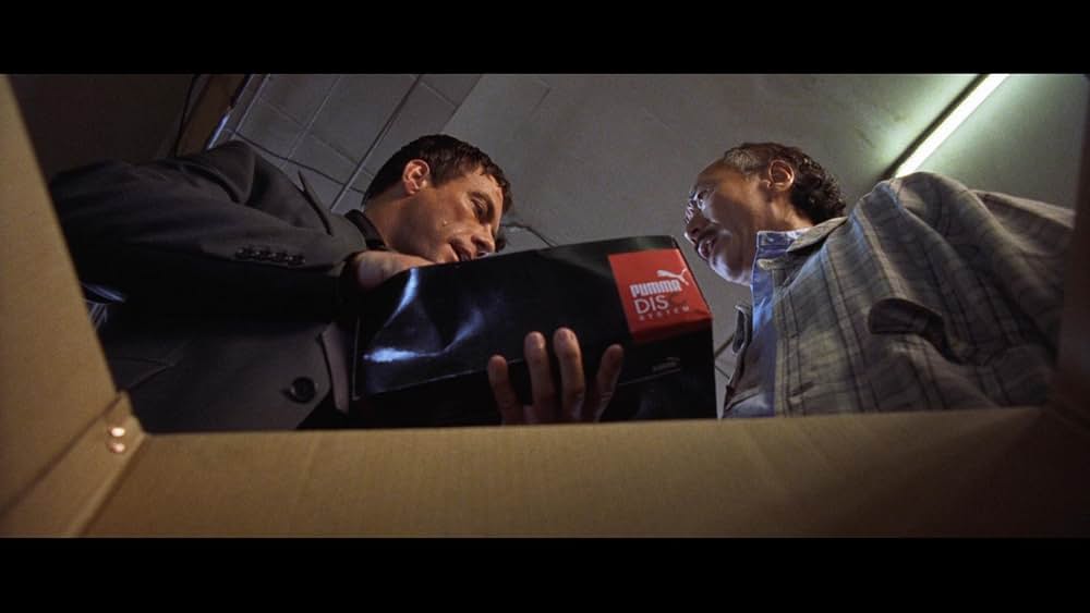 ノック・オフの画像