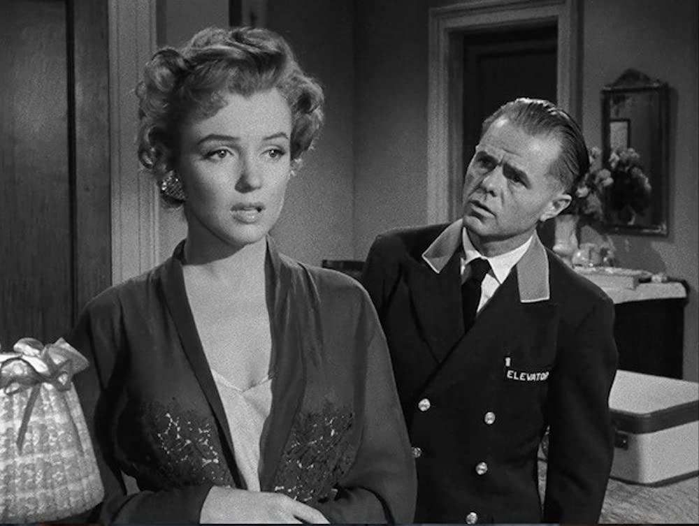 ノックは無用の画像