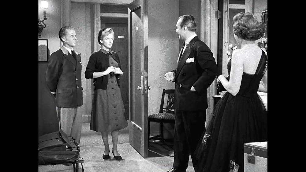 ノックは無用の画像