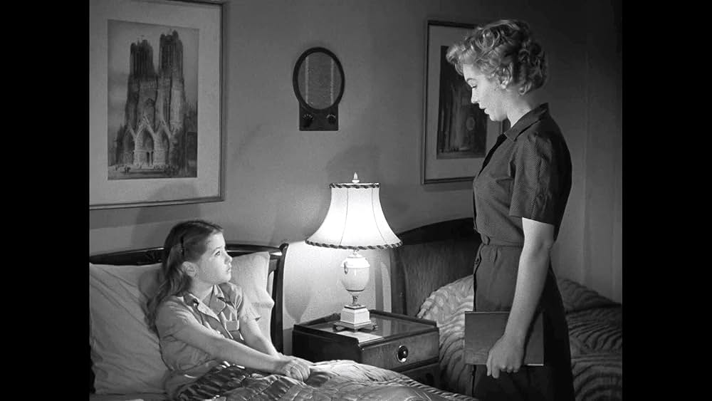 ノックは無用の画像