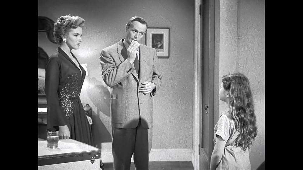 ノックは無用の画像