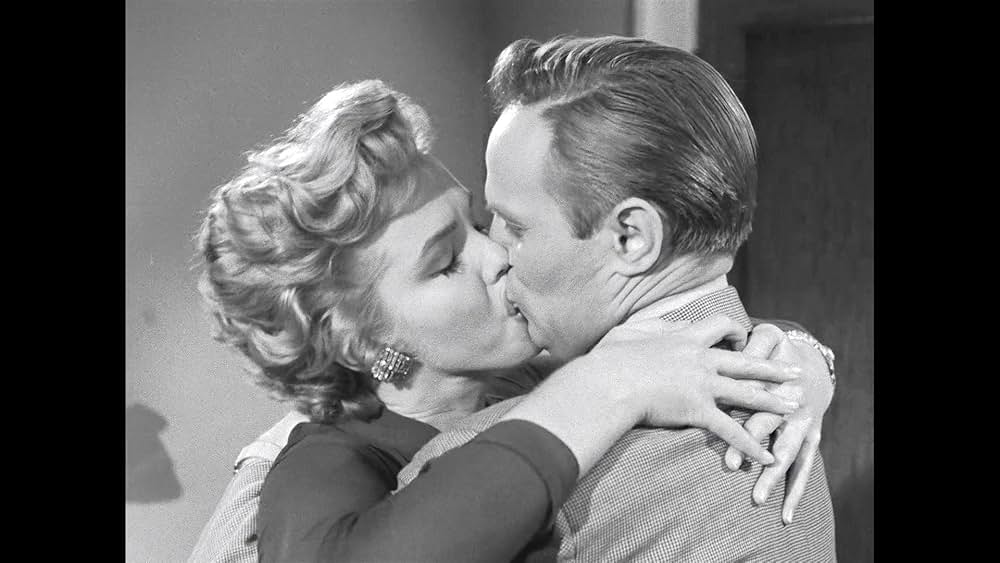 ノックは無用の画像