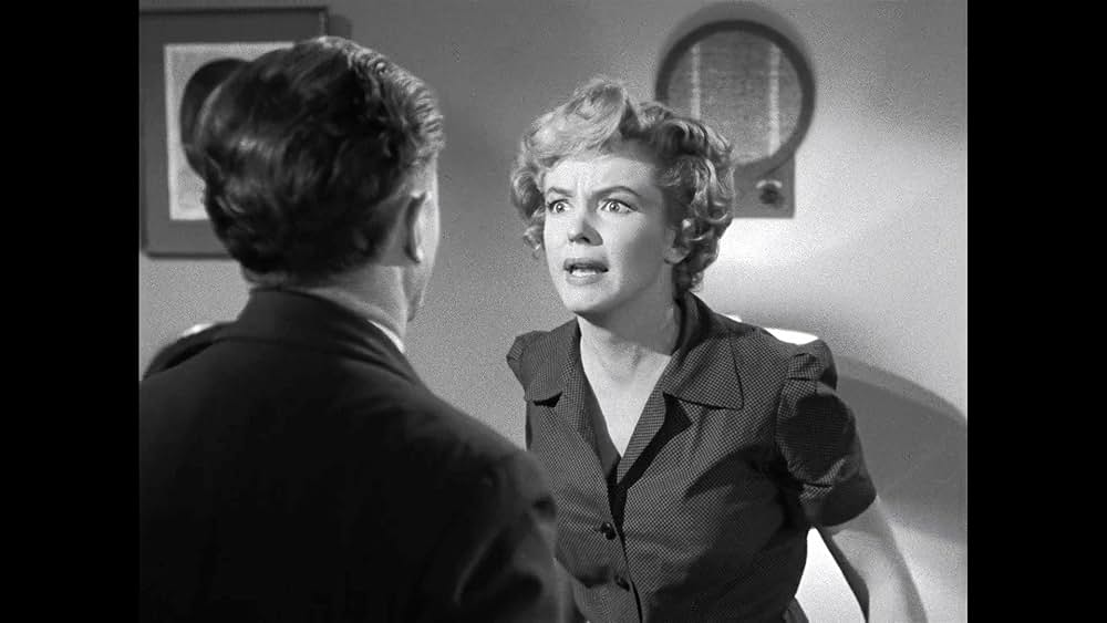 ノックは無用の画像