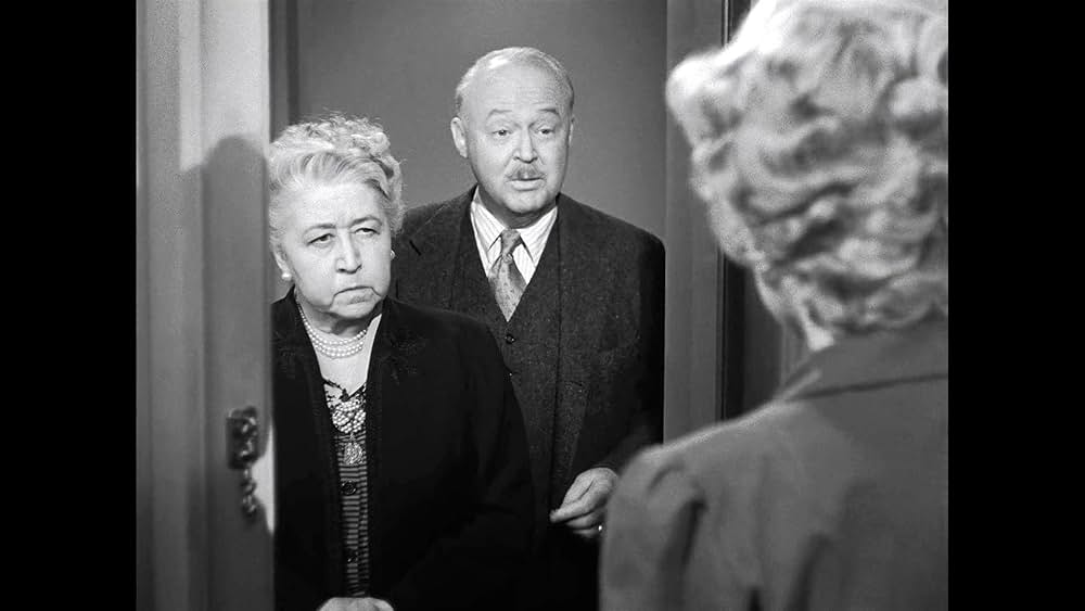 ノックは無用の画像