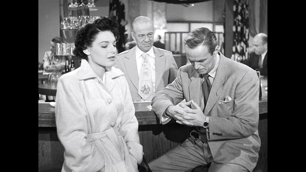 ノックは無用の画像