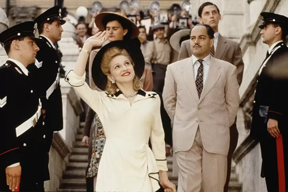 「エビータ」マドンナの画像