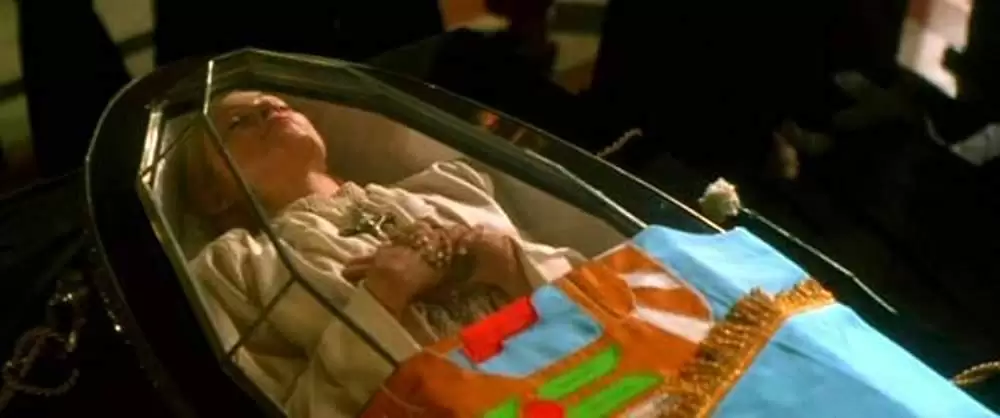 「エビータ」マドンナの画像