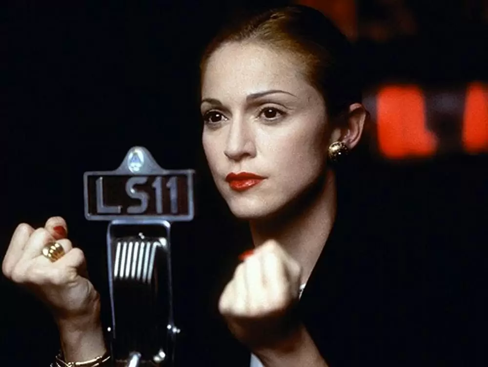 「エビータ」マドンナの画像