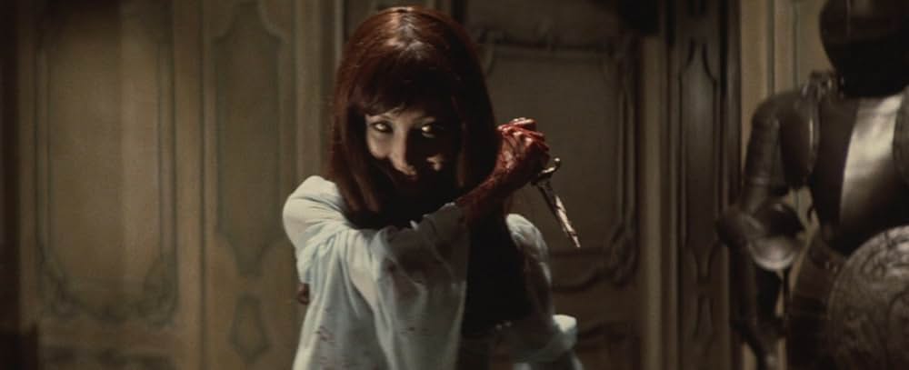 幽霊屋敷の恐怖 血を吸う人形の画像